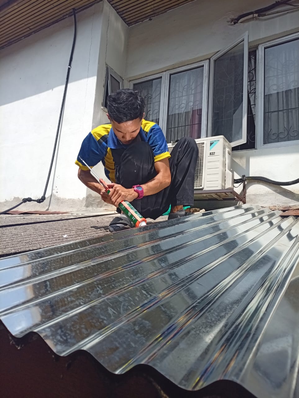 MR.BRO Roofing Work